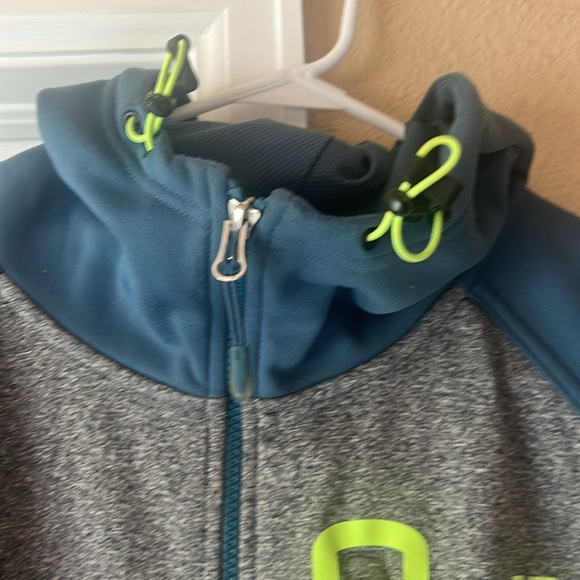 Jacket - Picture 4 of 9